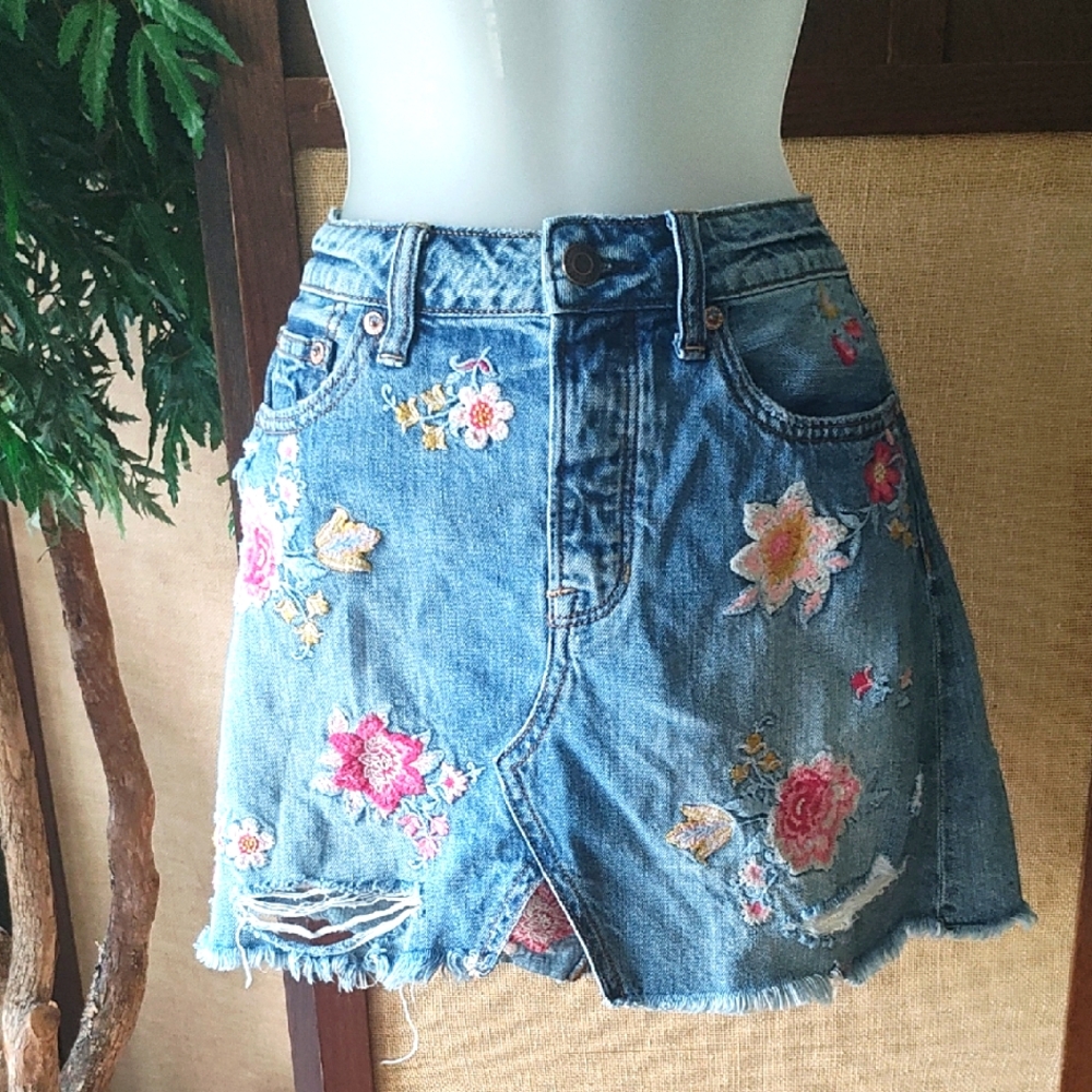 Vintage Embroidered Denim Skirt